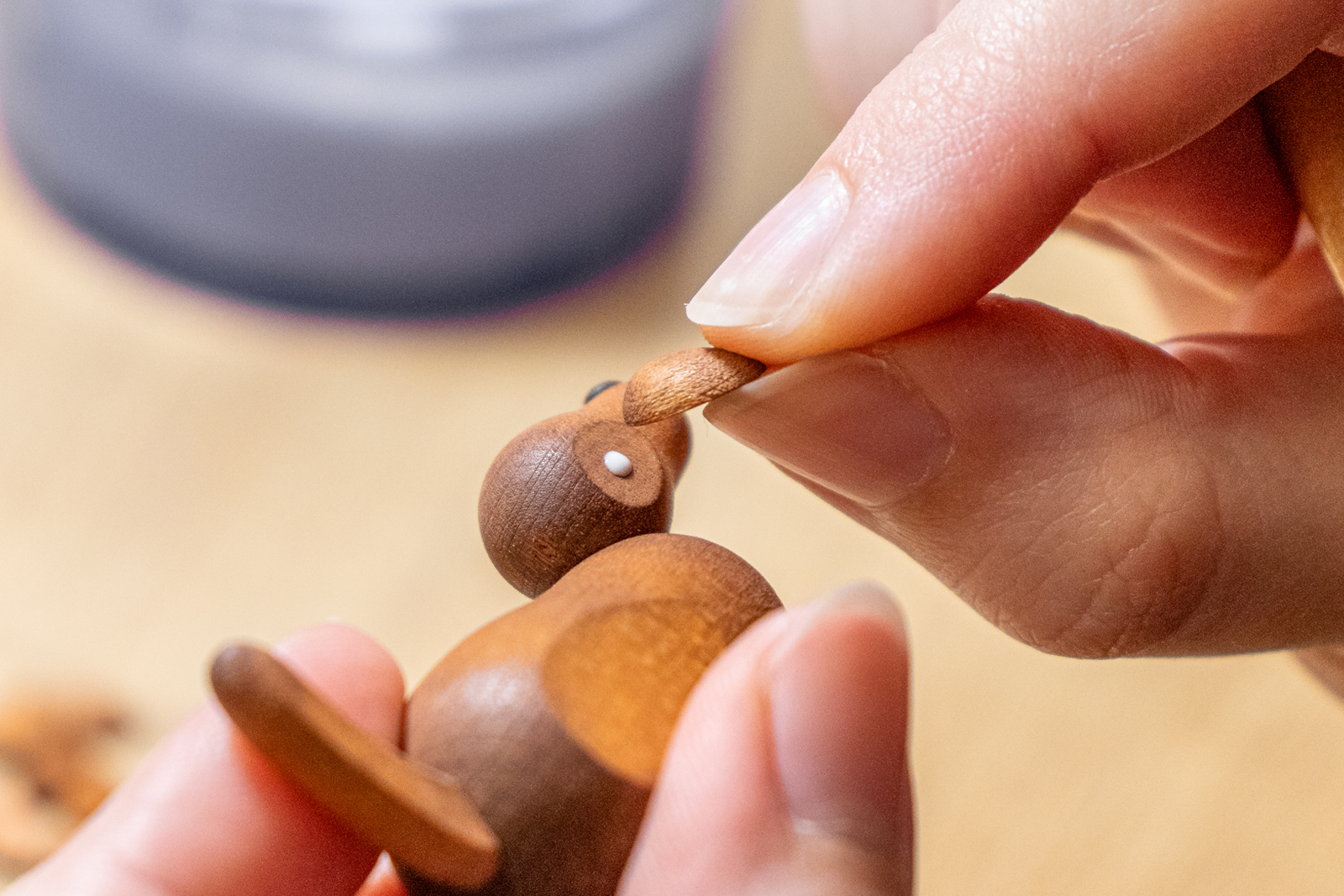 Links und rechts am Kopf ein Ohr...