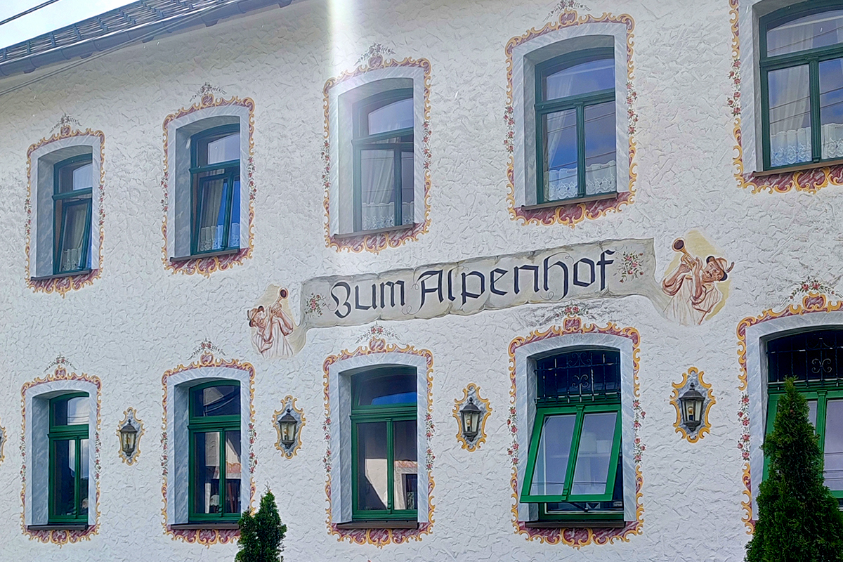 Kulinarische Köstlichkeiten und Musikgenuss im Alpenhof bei Familie Fickelscherer